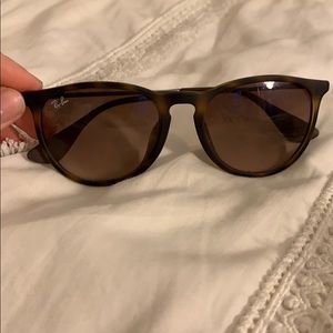 Ray-Ban Erika Classic Sunglasses: Tortoise